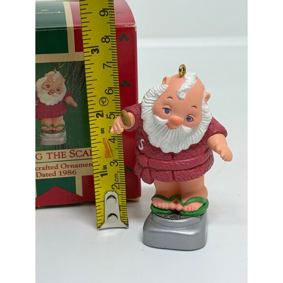 VTG Hallmark 1986 Keepsake Ornament Tipping The Scales Santa Handcrafted Christm - Picture 4 of 5